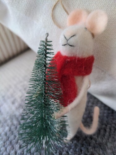 Adorable felt mouse - mouse, with