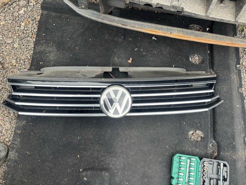 Passat front center - vw, b8