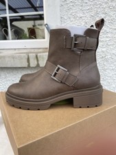 Woman’s Rocket Dog Ilo