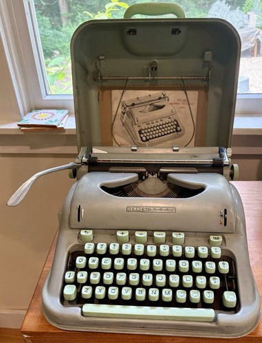 Hermes 3000 typewriter swiss - typewriter,