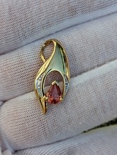 18ct Gold Ceylon Padparadscha