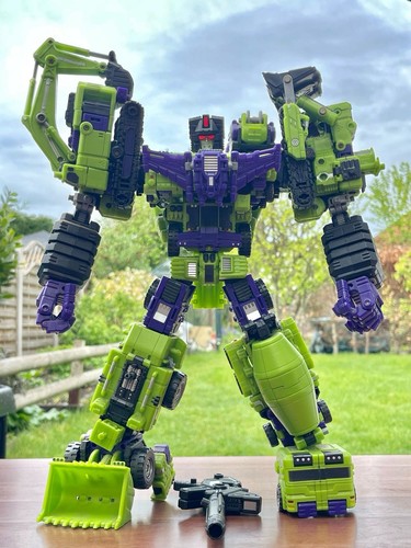 Tfc toys devastator - tfc,