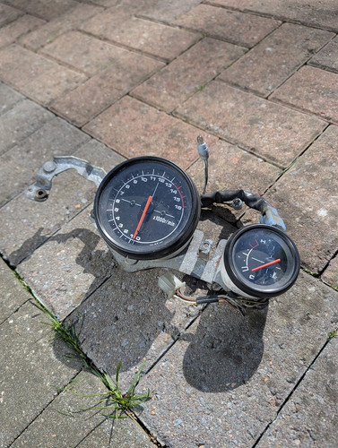 Suzuki rf600 rf600r speedo - suzuki,