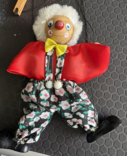 Vintage clown marionette - clown,