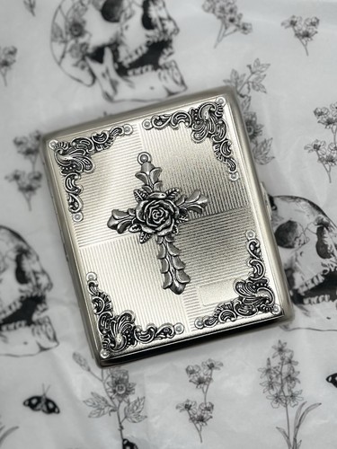 Gothic rose cross cigarette - &,