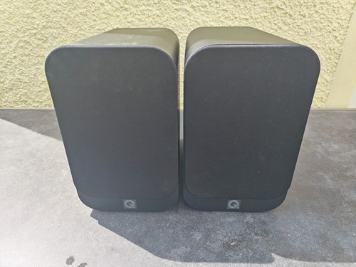 Acoustics 3020i speaker pair - q,