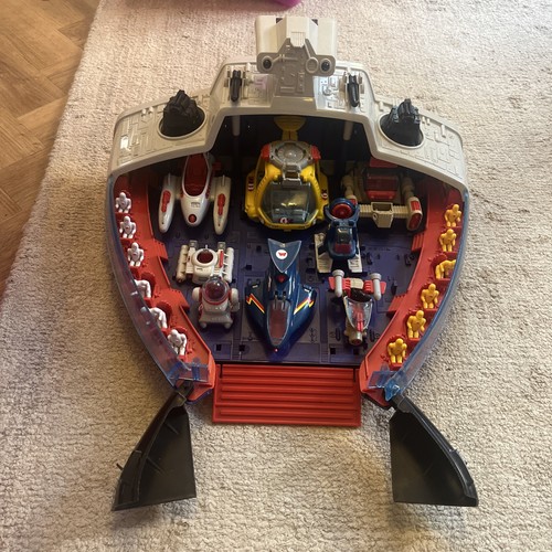 Manta force command ship - ,