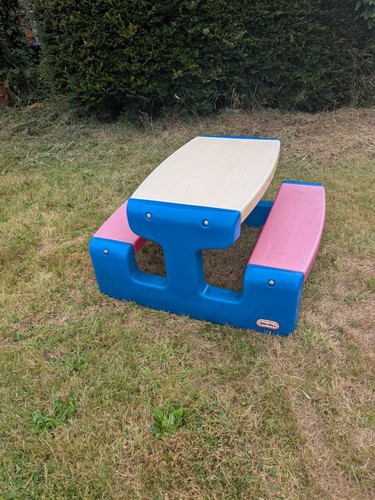 Little tykes plastic picnic - ,