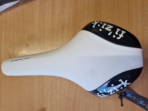 Bike saddle antares - fi'zi:k,