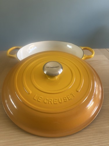 Creuset cast iron shallow - le,