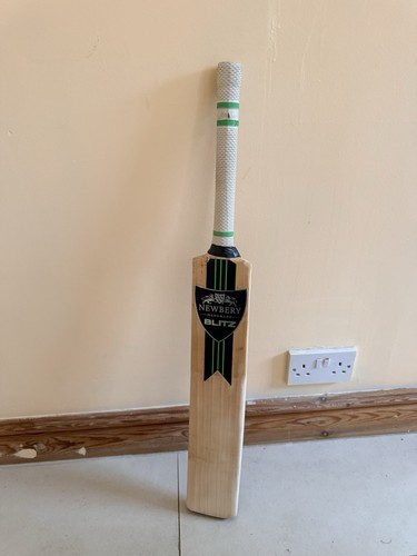 Newbery cricket bat - newbery, 6