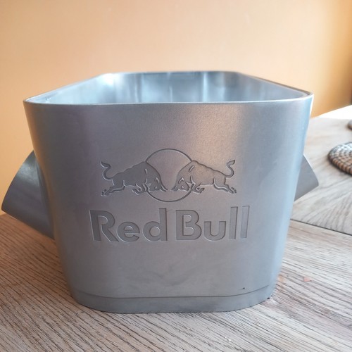Red bull engine - red, ice