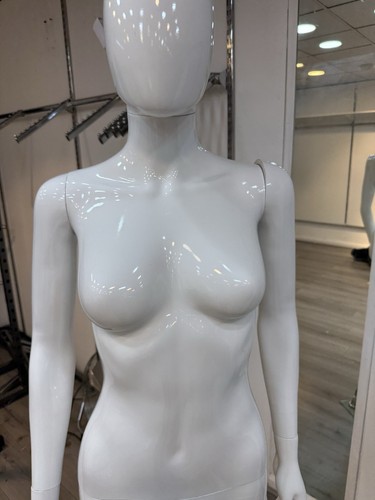Whit manikin full body - whit,