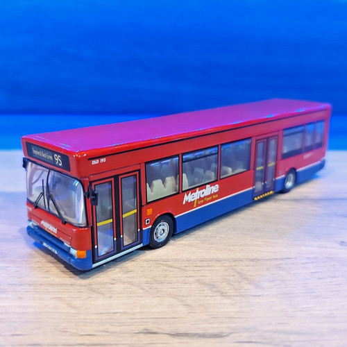 Corgi om44702 dennis dart - om44702,