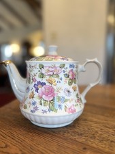 Sadler Windsor England Floral Roses And Gold Trim Teapot China Vintage 6.5" 