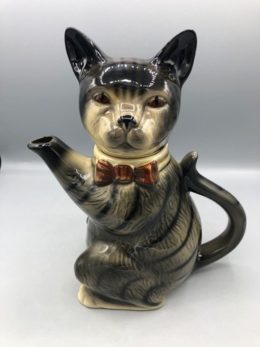 Tony wood studio tabby cat - studio,