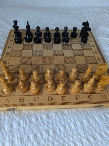 Wooden folding chess - 1,