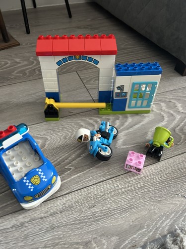Lego duplo police station - lego, station,