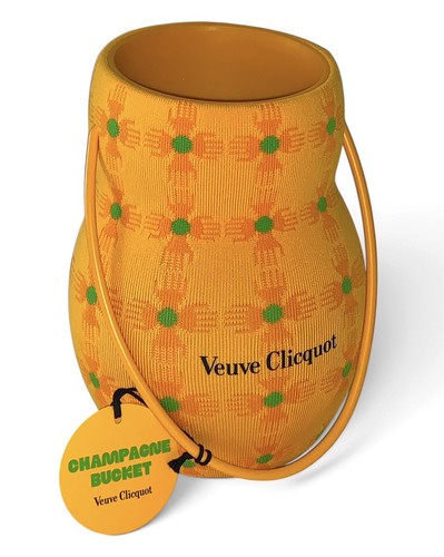 Nwt veuve clicquot - veuve, champagne