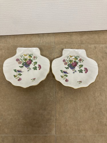 Wedgwood pair cuckoo shell - pair, of