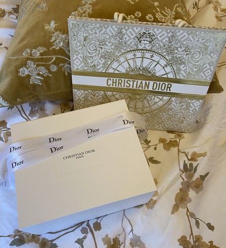 Christian dior magnetic lid - dior,