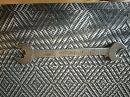 Snail leyland spanner - snail,