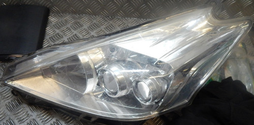 Genuine toyota yaris headlight - genuine,