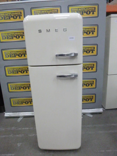 Smeg fridge freezer - smeg,