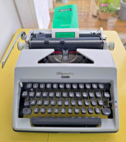 Vintage olympia monica - vintage,
