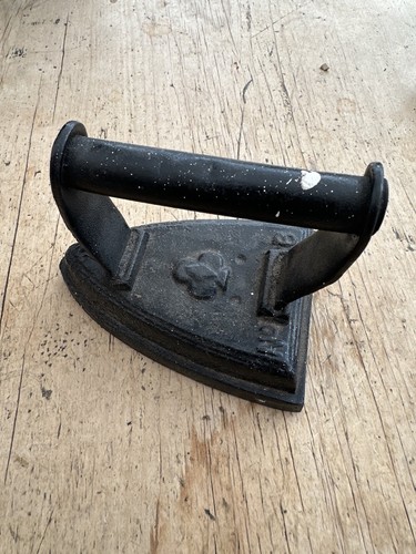 Antique cast iron flat - cast,