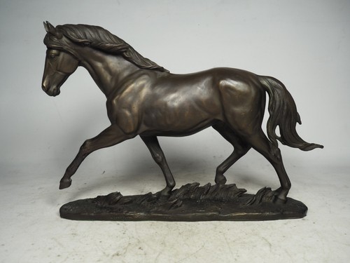 Horse galloping cold cast - galloping,,