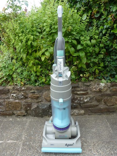 Dyson dc04i hepa vacuum - dyson,