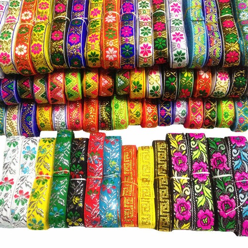 Yards vintage embroidered - 7,