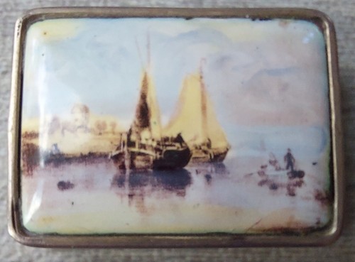 Antique silver box - , pills