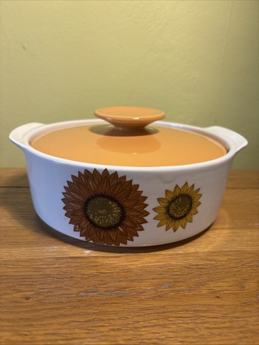 Meakin studio pottery - j, g