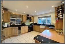  Solid Oak Door Fitted Kitchen with Black Granite Worktop, Rangemaster 90  Range