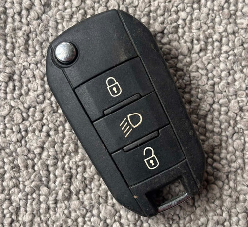 Genuine peugeot button - genuine,