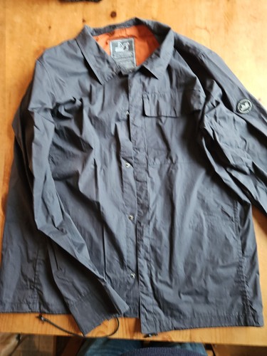 Men peaceful hooligan - peaceful,
