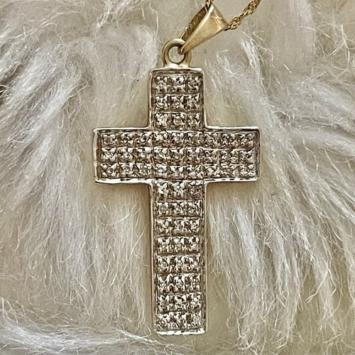Large 9ct gold - pendant, full