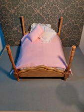 Dolls house 1/12th scale pine four poster double bed with mattress and bedding