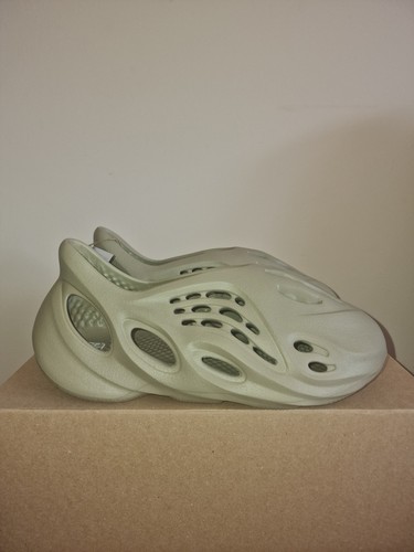 Adidas yeezy foam rnr - foam, stone