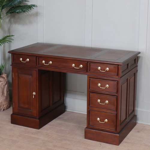 Small mahogany computer - small, desk