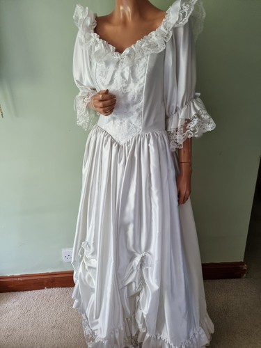 Vintage peep milkmaid - vintage, 80's