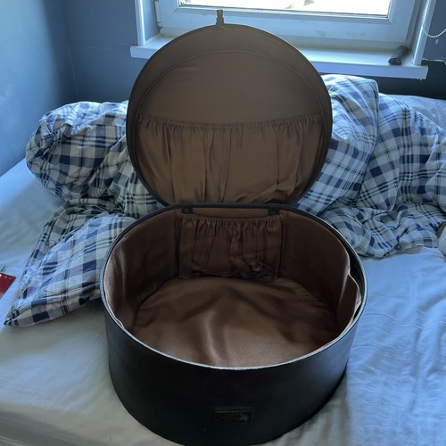 Vintage brown hat box - vintage, locks
