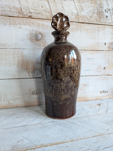 Vintage woburn pottery - woburn,