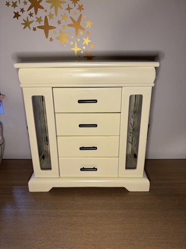 Vintage cream wood jewellery - cream,