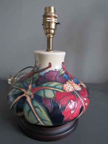Moorcroft simeon pattern - moorcroft,