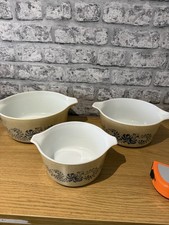 Set of 3 Pyrex Homestead