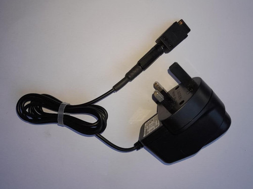 New mains charger - new,