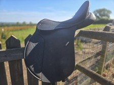 17.5 Inch Wintec On Black Gullet Saddle